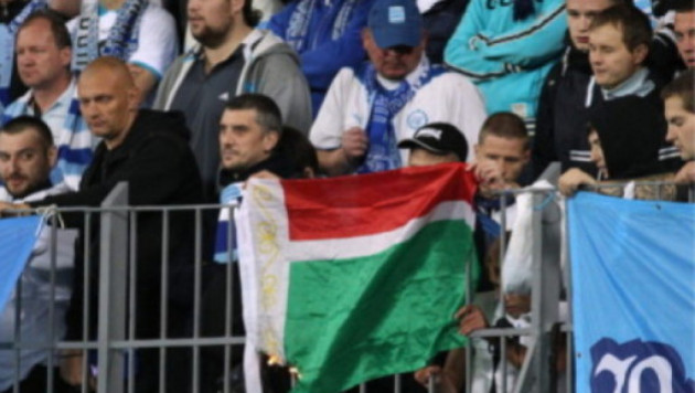 Виновного в поджоге флага Чечни на стадионе "Зенита" будут судить за "мелкое хулиганство"
