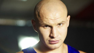 Иван Дычко победил экс-боксера Astana Arlans на ЧМ в Алматы