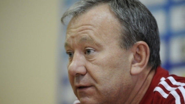 Самый титулованный тренер Казахстана уволен из "Факела"