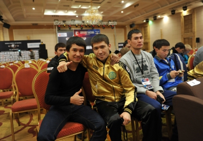 Капитан Astana Arlans Самат Башенов (в центре) выйдет на ринг в матче против Russian Boxing Team. Фото с сайта клуба