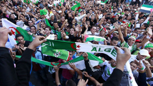 В Алжире празднование выхода сборной на ЧМ-2014 обернулось гибелью 12 человек