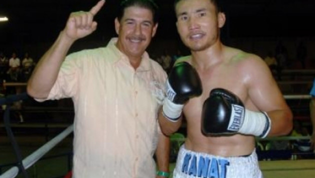 Казахстанский боксер-профессионал Канат Ислам одержал 16-ю победу