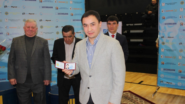 Брат Геннадия Головкина получил звание заслуженного тренера Казахстана