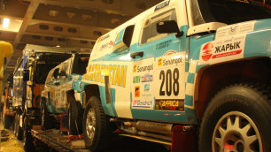 Казахстанский экипаж завершил первый этап Africa Eco Race шестым