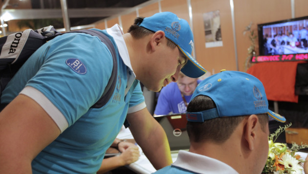 Команда "Астана" прошла техническую проверку на ралли-марафоне "Дакар"