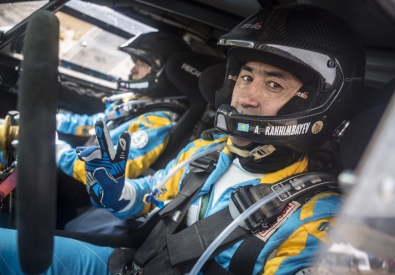 Айдын Рахимбаев и Владимир Демьяненко. Фото пресс-службы Astana Motorsports