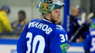 Вратарь сборной Казахстана по хоккею выбыл на месяц из-за травмы