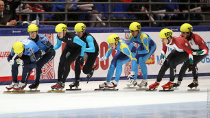 Денис Никиша, Абзал Ажгалиев (вторая пара справа). Фото с сайта ruskating.com