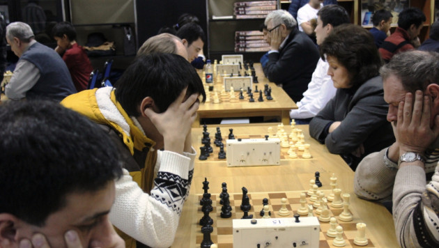 В Алматы стартовал шахматный турнир на призы Амантая Булекпаева
