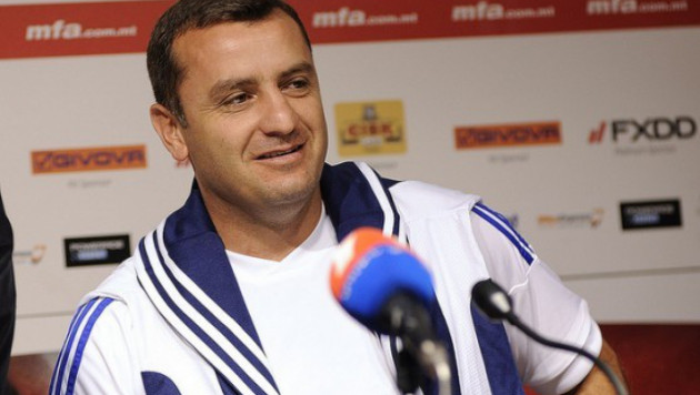 Бывший главный тренер сборной Армении вылетел на переговоры с "Тоболом"