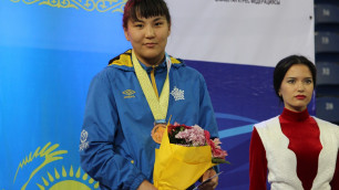 За "бронзу" боролась через боль - призер ЧА по борьбе Эльмира Сыздыкова