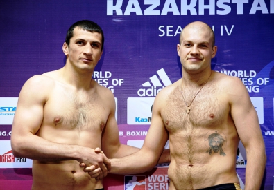 Василий Левит (справа) и Абдулкадыр Абдуллаев. Фото с сайта WSB
