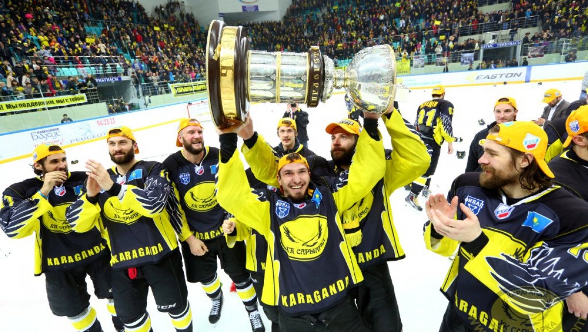 Трое хоккеистов "Сарыарки" признаны лучшими игроками апреля в ВХЛ