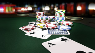 Казахстанскому игроку в покер вернули конфискованные 250 тысяч долларов