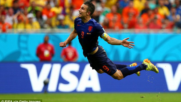 Робин Ван Перси признан лучшим игроком матча Испания - Голландия 