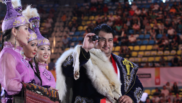 Самый тяжелый участник финала "Казахстан Барысы" прокомментировал свой ранний вылет
