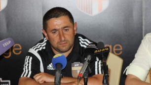 В Казахстане будем играть в атакующий футбол - тренер "Ширака" после поражения от "Шахтера"