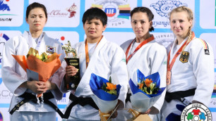 Мариан Урдабаева (вторая справа) - бронзовый призер этапа Гран-при в Монголии. Фото с сайта ijf.org