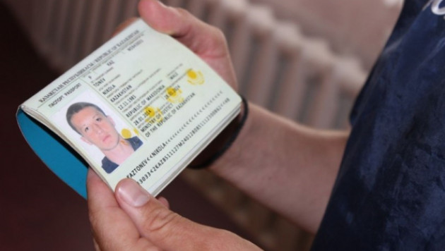 Футболист "Тобола" Тонев казахстанский паспорт не получал - МВД