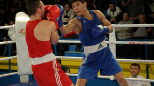 Чемпион мира по боксу Данияр Елеусинов одержал вторую победу на Кубке Президента в Алматы 