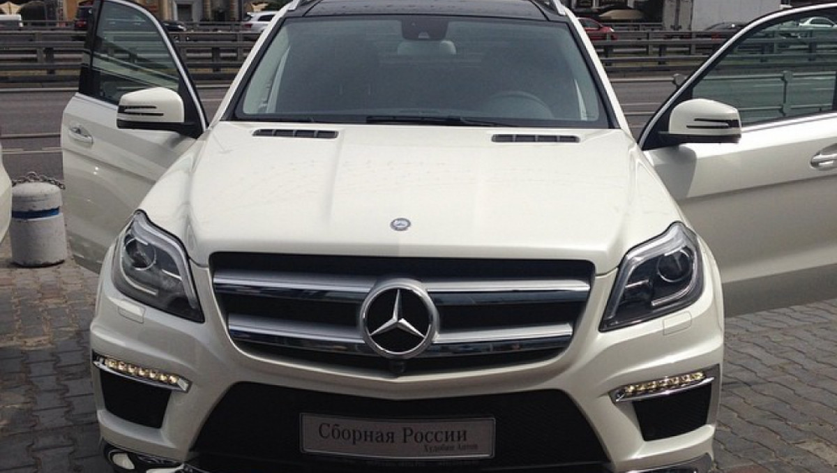 Хоккеисты сборной России получили Mercedes GL за победу на ЧМ-2014