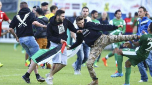 Фанаты с палестинскими флагами напали на футболистов израильского клуба