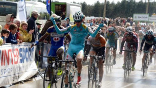 Казахстанский велогонщик стал третьим на втором этапе "Тура Китая"