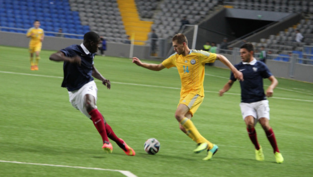 Молодежная сборная Казахстана потерпела разгромное поражение от Франции