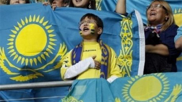 Старый гимн Казахстана прозвучал на хоккейном матче в Алматы