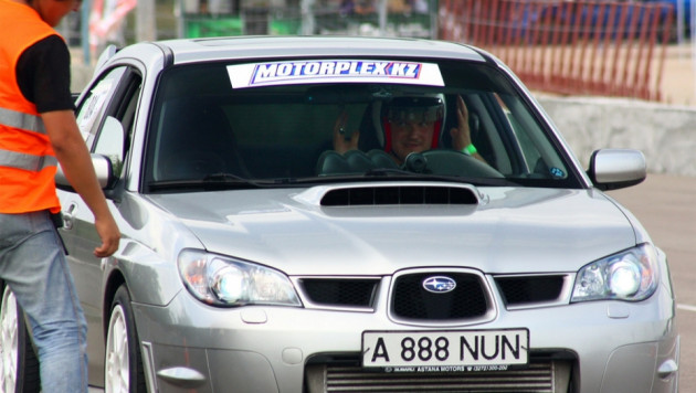 Дуэльные гонки на Кубок президента Федерации автомотоспорта РК состоялись в Алматы