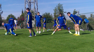 Сборная Казахстана по футболу провела первую тренировку в Турции