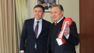 Аким Карагандинской области "пообещал наказывать подчиненных" перчатками от Головкина