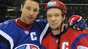 Илья Ковальчук и Сергей Мозякин. Фото с сайта championat.com
