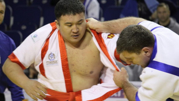 Айбек Нугымаров стал трехкратным чемпионом мира по қазақ күресі
