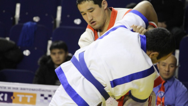 Мухит Турсынов стал чемпионом мира по қазақ күресі в абсолютной категории