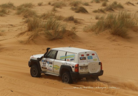 Внедорожник Марата Абыкаева и Андрея Чипенко. Фото с официального сайта Africa Eco Race-2015