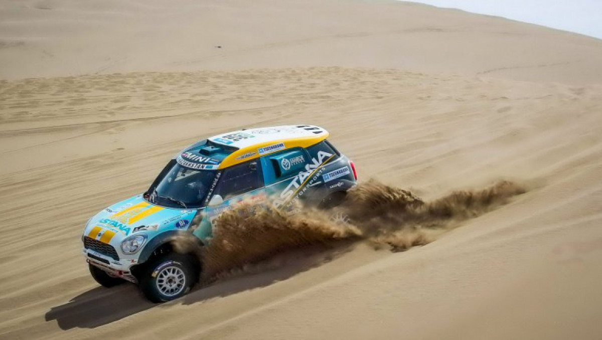 Пилот Astana Motorsports удержался в ТОП-10 генерального зачета "Дакар-2015"