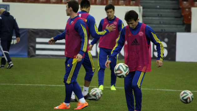 Футболисты Казахстана провели первую тренировку в Санкт-Петербурге перед Кубком Содружества