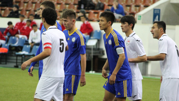 Сборная Казахстана стартовала с поражения на Кубке Содружества-2015