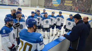 Сборная Казахстана отправилась в Краков на ЧМ по хоккею