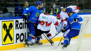 Сборная Казахстана по хоккею стала единоличным лидером группы А после второго дня ЧМ
