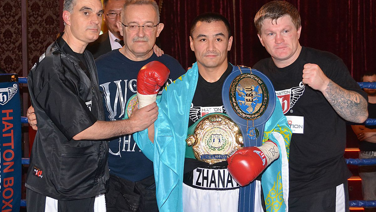 Жанат Жакиянов остался в ТОП-5 рейтинга WBO