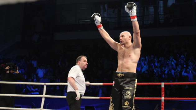 Иван Дычко нокаутировал российского боксера в дебютном бою в WSB