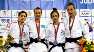 Александра Подрядова (в центре) после победы на открытом Кубке Европы. Фото с сайта judoonside.com