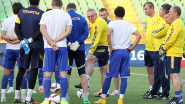 Стал известен стартовый состав сборной Казахстана по футболу на матч с Турцией