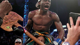 Ямайский боксер потерял чемпионский титул из-за перевеса