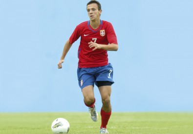 Неманья Максимович. Фото с официального сайта УЕФА