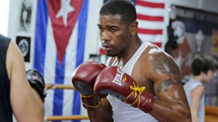 Кубинский боксер бросил вызов Бейбуту Шуменову