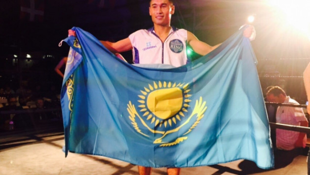 Казахстанский боксер Сойлыбаев отправил соперника в нокаут на 38-й секунде боя