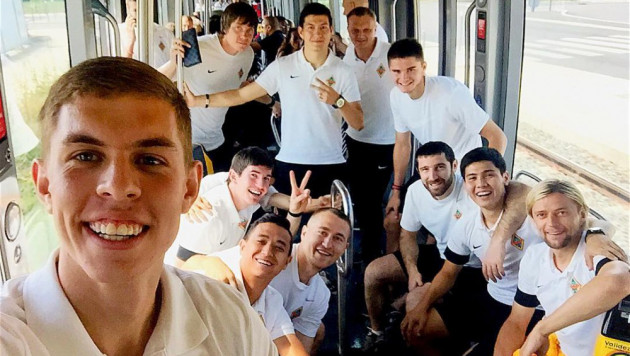 Футболисты "Кайрата" весело провели время перед матчем Лиги Европы с "Бордо"